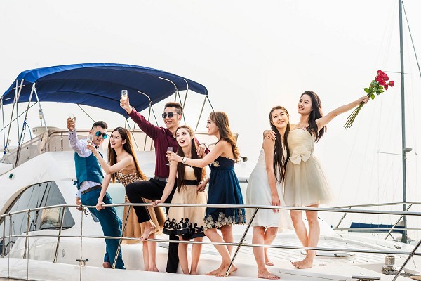 三亚租游艇3小时出海如何玩得更好