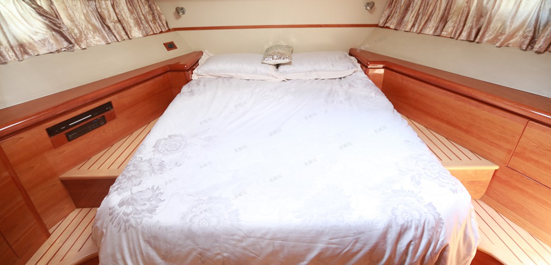 68英尺豪華游艇