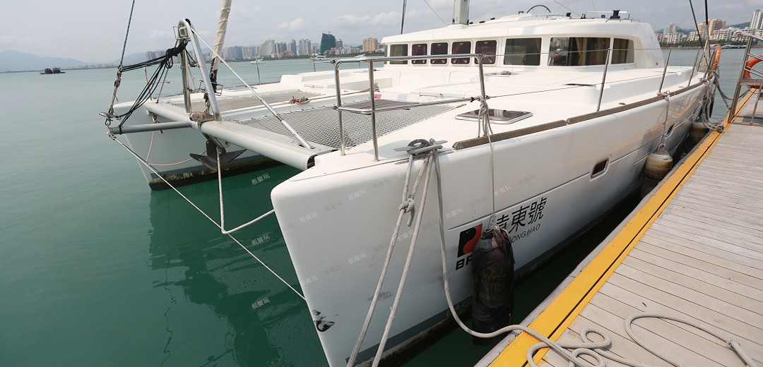 法國(guó)藍(lán)高50英尺