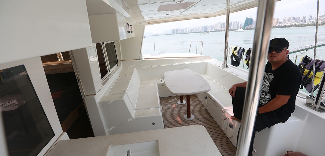 法國(guó)藍(lán)高50英尺