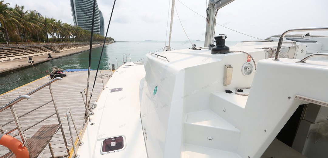 法國(guó)藍(lán)高50英尺