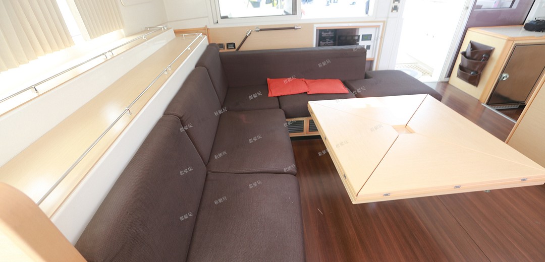 法國(guó)藍(lán)高50英尺