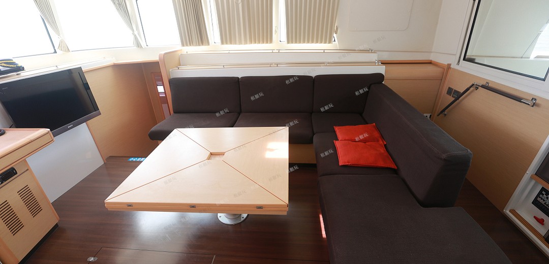 法國(guó)藍(lán)高50英尺