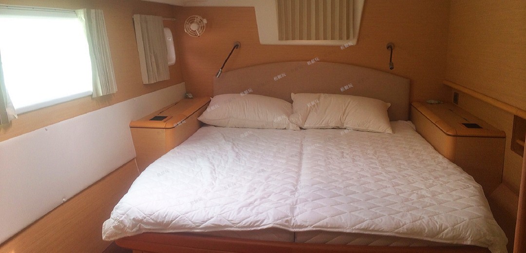 法國(guó)藍(lán)高50英尺